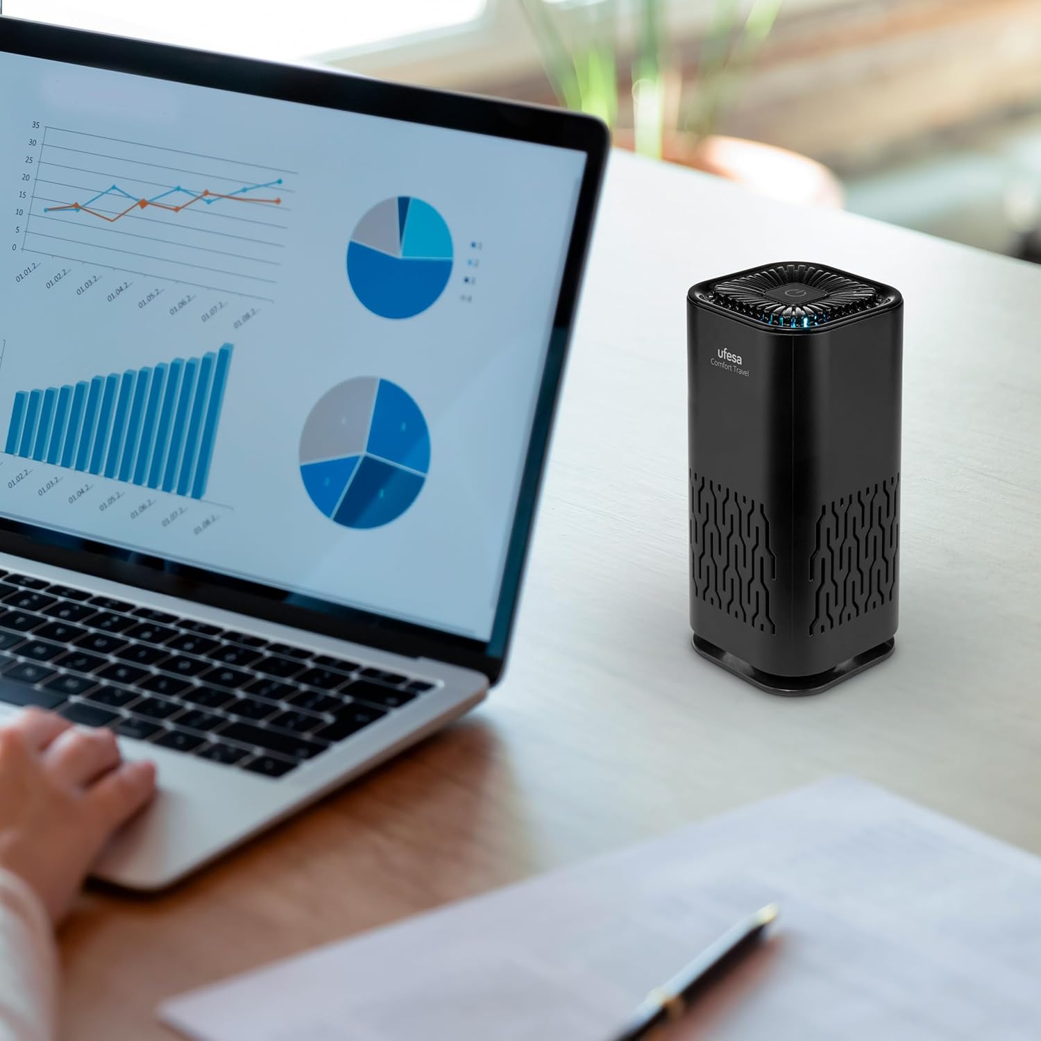 Ufesa Luftreiniger mit Negativionen, Aktivkohle, Ultra-leise ≤20dB, Nachtlicht